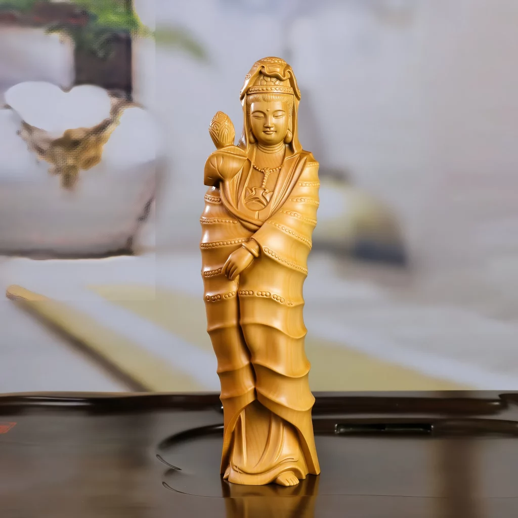 Natural-tone boxwood Guanyin with bamboo-inspired robes, 20 cm (7.9 in)