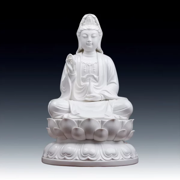 Front view of the 41 cm (16.1 in) white porcelain Quanlian Guanyin statue, holding a vase above a layered lotus base